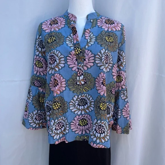 Ann Taylor Women's Top, size S, Split‎ Neck, Blue Floral, Softened Collection - Picture 3 of 14